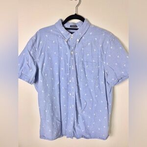 American Eagle Outfitters Men’s Light Blue Tropical Patterned Button Down Shirt